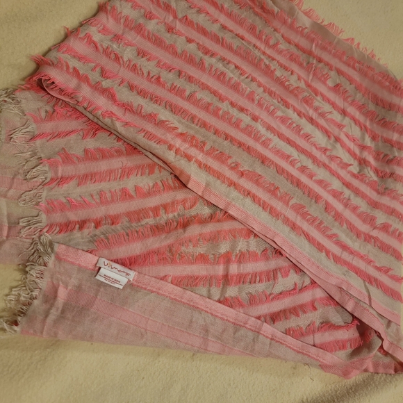 Vismaya Anthropologie Pink Fringe‎ Ob Cream Oversized Scarf - Picture 9 of 11